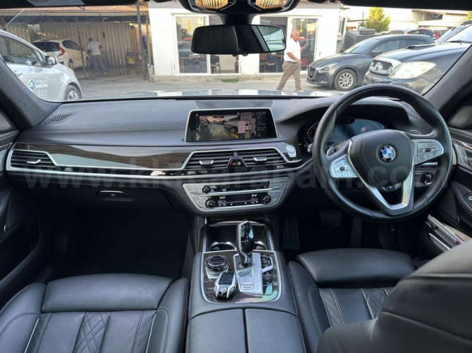 МОДЕЛЬ АВТОМАТИЧЕСКОГО BMW 7 СЕРИИ 2019 ГОДА Nicosia - изображение 7