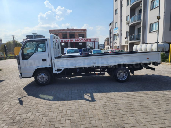 2011 MODEL AUTOMATIC TRUCK & PICKUP TRUCK ISUZU Gazimağusa