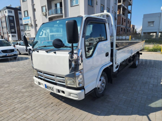 2011 MODEL AUTOMATIC TRUCK & PICKUP TRUCK ISUZU Gazimağusa