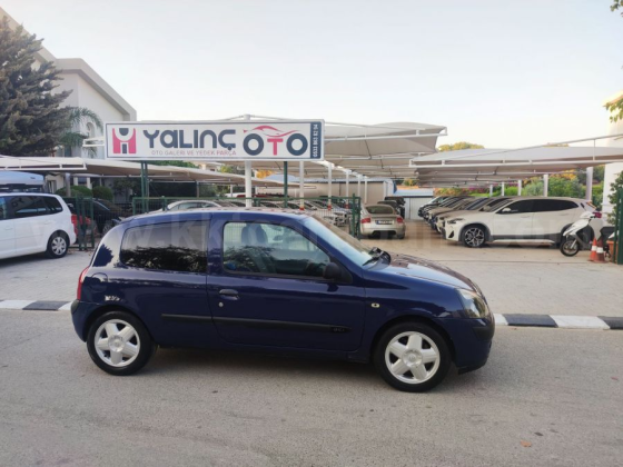 2003 MODEL PLAIN RENAULT CLIO Gazimağusa