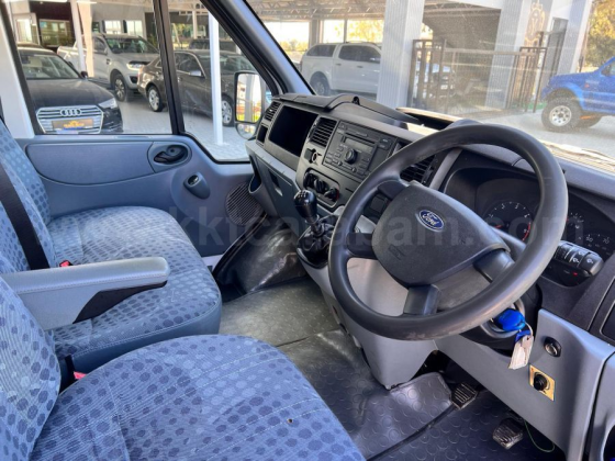 2014 MODEL FLAT FORD TRANSIT Nicosia