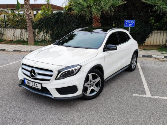 2014 MODEL AUTOMATIC MERCEDES - BENZ GLA Nicosia