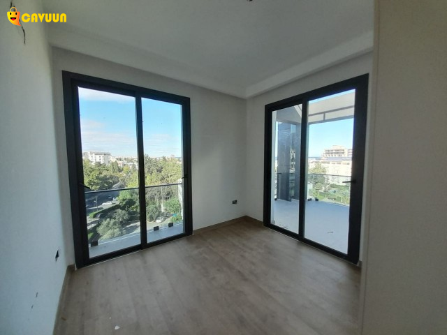 Kyrenia CENTER (PENTHOUSE)( 2+1) Girne - изображение 3