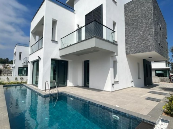 3+1 VILLAS WITH PRIVATE POOL FOR SALE IN GİRNE OZANKÖY Girne