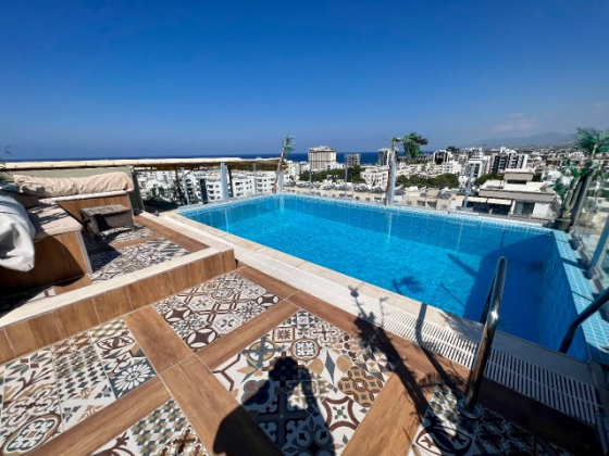 Ultra-luxury duplex and penthouse apartments with private pool and terrace with the best views Girne