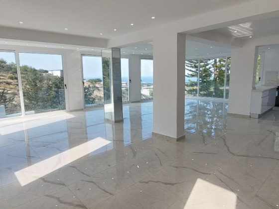 Villa with Magnificent View on Kyrenia Ring Road Girne