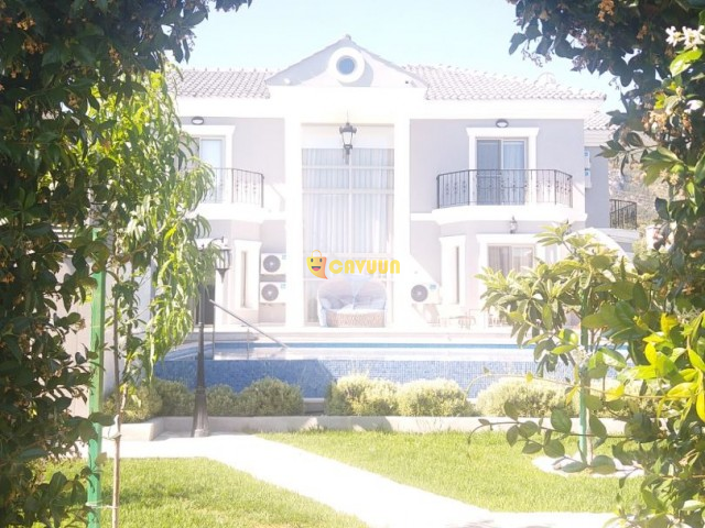 Villa with large garden and views of Bellapais Girne - photo 1