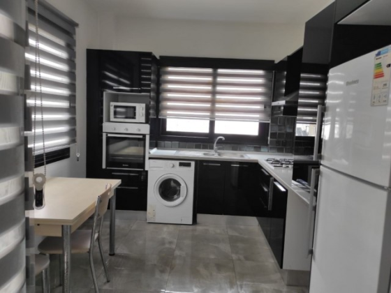 FOR RENT (FOR RENT) 2+1 apartment in Twin Towers in Kyrenia Center Girne