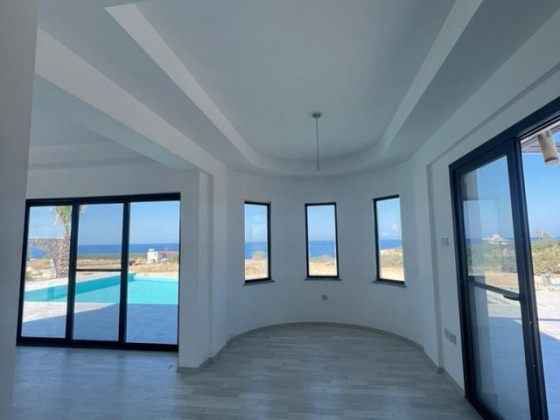 100 meters to the sea in Tatlysu ~ 3+1 villa with pool Girne