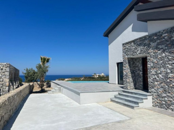 100 meters to the sea in Tatlysu ~ 3+1 villa with pool Girne