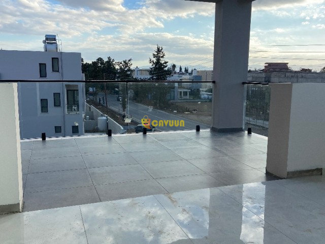 For sale 2+1 apartments 115m2 above a store in Bogaz Girne - изображение 2