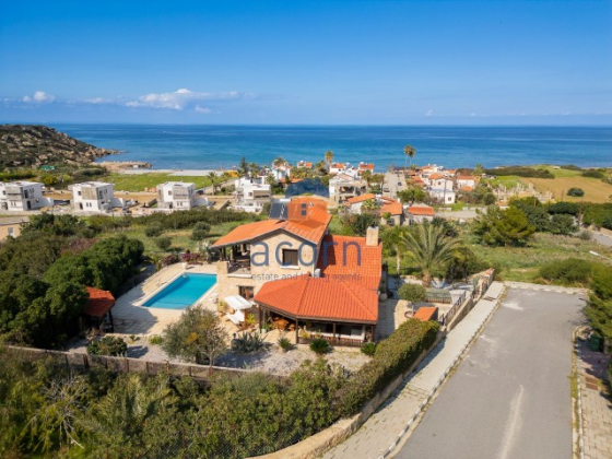 Incredible 3/4 bedroom stone villa with pool and breathtaking views Girne