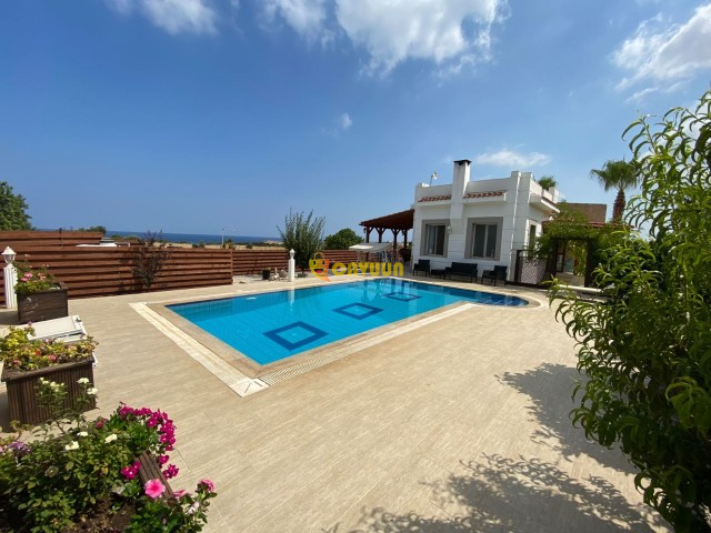 AMAZING 3 BEDROOM BUNGALOW WITH PRIVATE POOL, BEAUTIFUL GARDEN AND SEPARATE TITLE Girne - photo 1