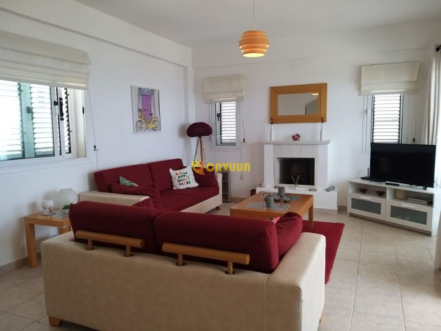 Beautifully decorated 3 bedroom bungalow with stunning sea views Gazimağusa - photo 3