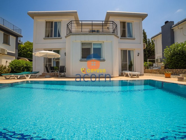 Private and quiet 3 bedroom villa with stunning sea views Gazimağusa - изображение 1