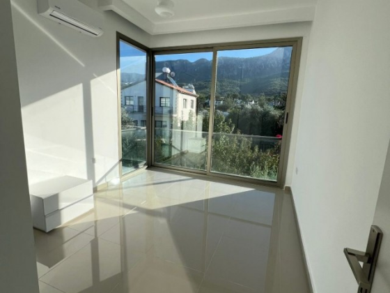 Villa 4+1 for sale in Kyrenia Edremit Girne