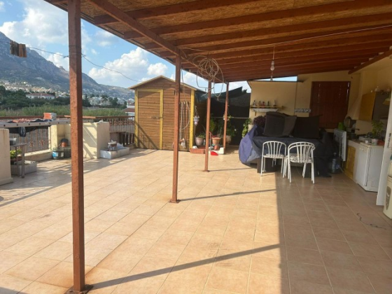 Kyrenia Lapta Walking path 3+1 for sale Girne