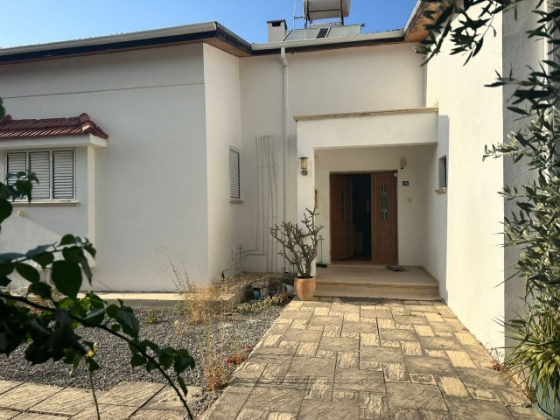 3 bedroom villa for rent with private pool in Ozankoy, Kyrenia Girne