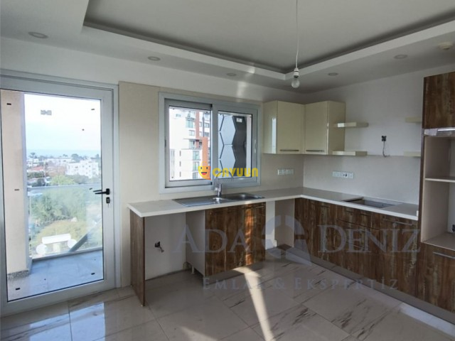 FOR SALE 3+1 APARTMENT ON A STREET IN GIRNE Girne - изображение 2