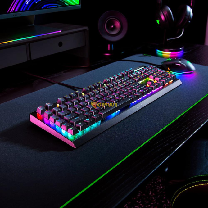 Razer Blackwidow V4 Istanbul - photo 4