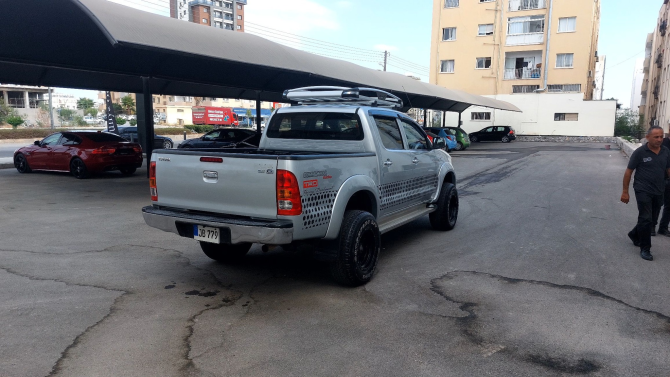 Toyota Hilux 2.5 Dizel Gazimağusa - изображение 3