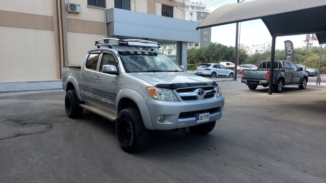 Toyota Hilux 2.5 Dizel Gazimağusa - изображение 1